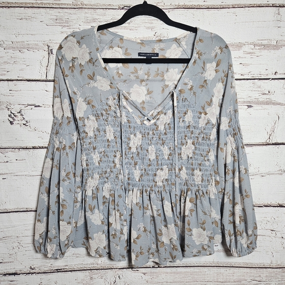 American Eagle Outfitters Tops - **LAST CHANCE** American Eagle long sleeve blouse